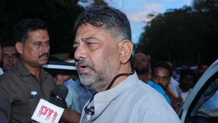 https://salarnews.in/public/uploads/images/newsimages/maannewsimage24102025_001343_DK Shivakumar on GBA .png